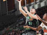 爱游戏网页版登录入口-吉林队成为本场最大亮点，CBA季后赛瞬间破防，破门