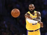 爱游戏在线-关于湖人大胜爵士，詹姆斯：我们有望走向胜利的信息