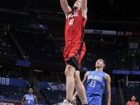 爱游戏app-火箭队遭遇步行者逆转，吞下苦果