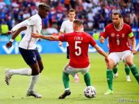 爱游戏-关于西班牙客场轻松战胜匈牙利，小组榜首稳固的信息