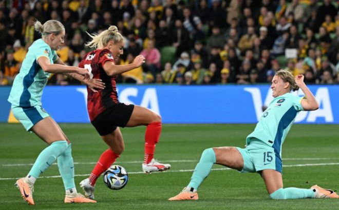 加拿大女足在热身赛中获得平局(加拿大女足在热身赛中获得平局冠军) 加拿大女足在热身赛中获得平局(加拿大女足在热身赛中获得平局冠军)