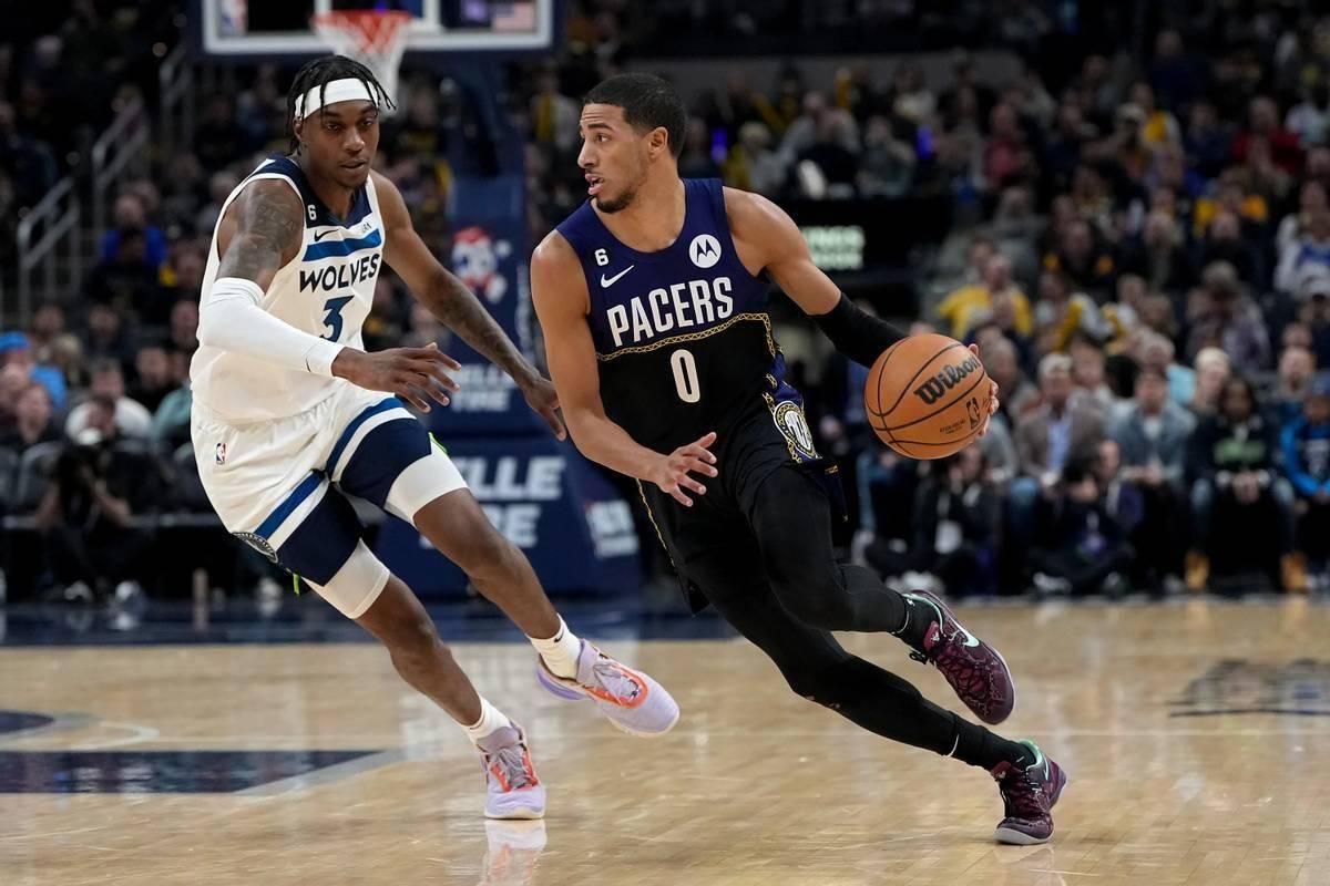 关于步行者队员连续两战发挥亮眼，成为球队焦点的信息