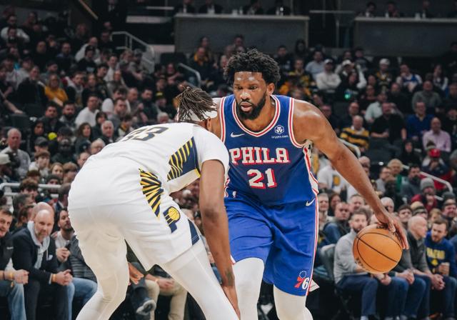 关于步行者队员连续两战发挥亮眼，成为球队焦点的信息