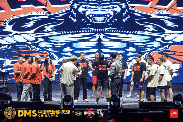 包含精彩纷呈：亚洲顶级俱乐部赛事掀起热潮的词条