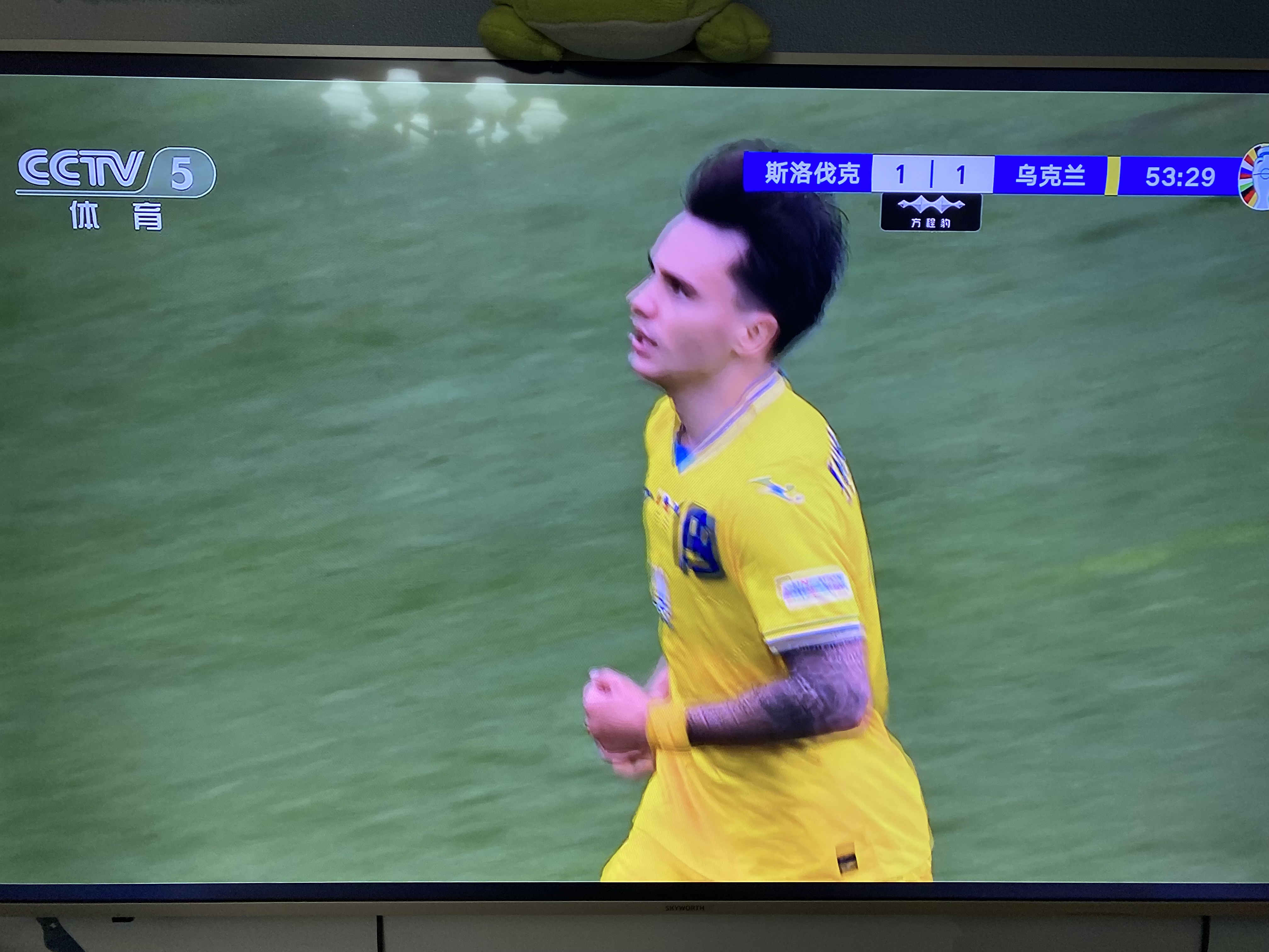 乌克兰选手发挥稳定,全力挑战对手 乌克兰选手发挥稳定,全力挑战对手