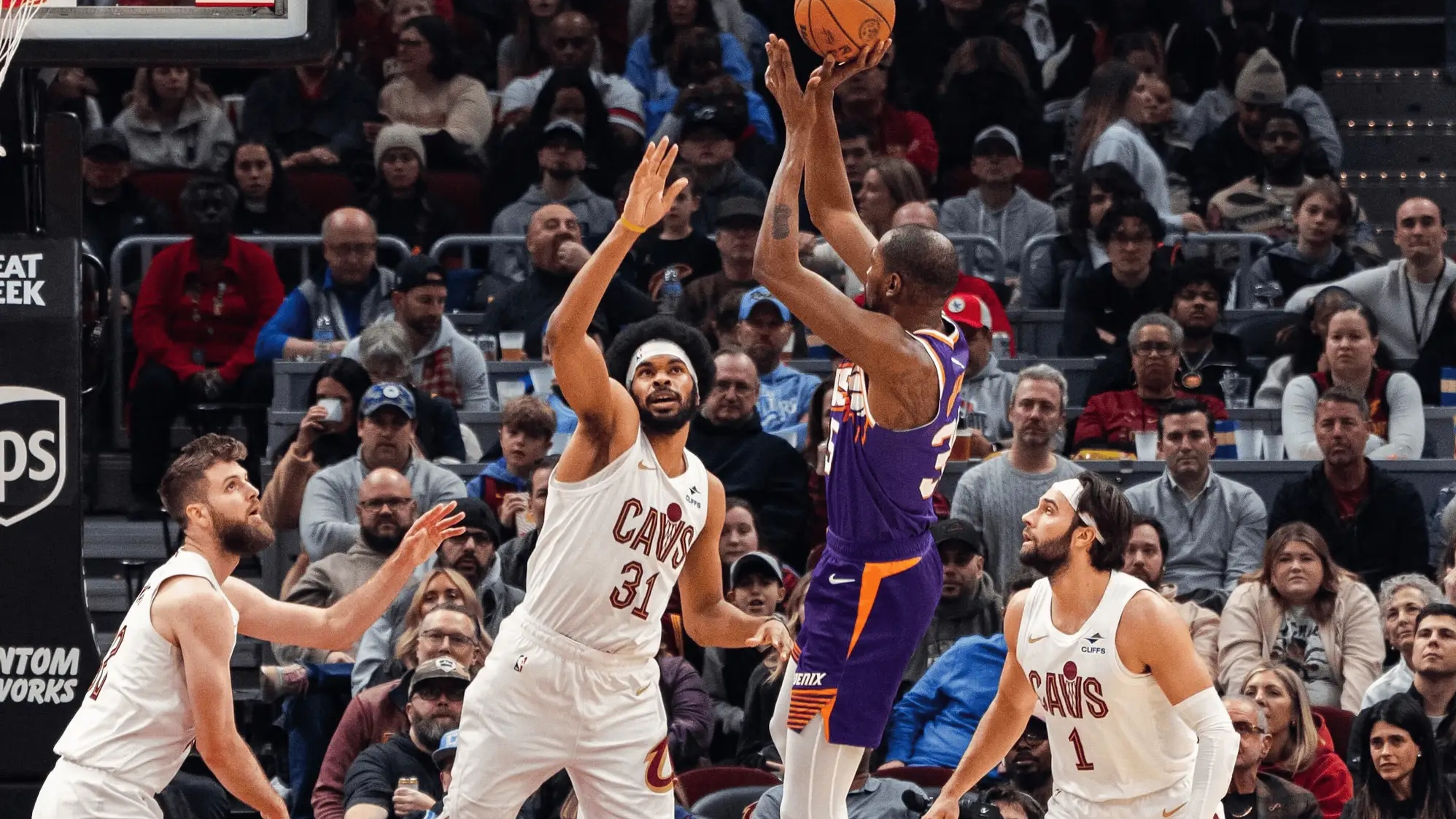 太阳客场不敌篮网，遭遇连败