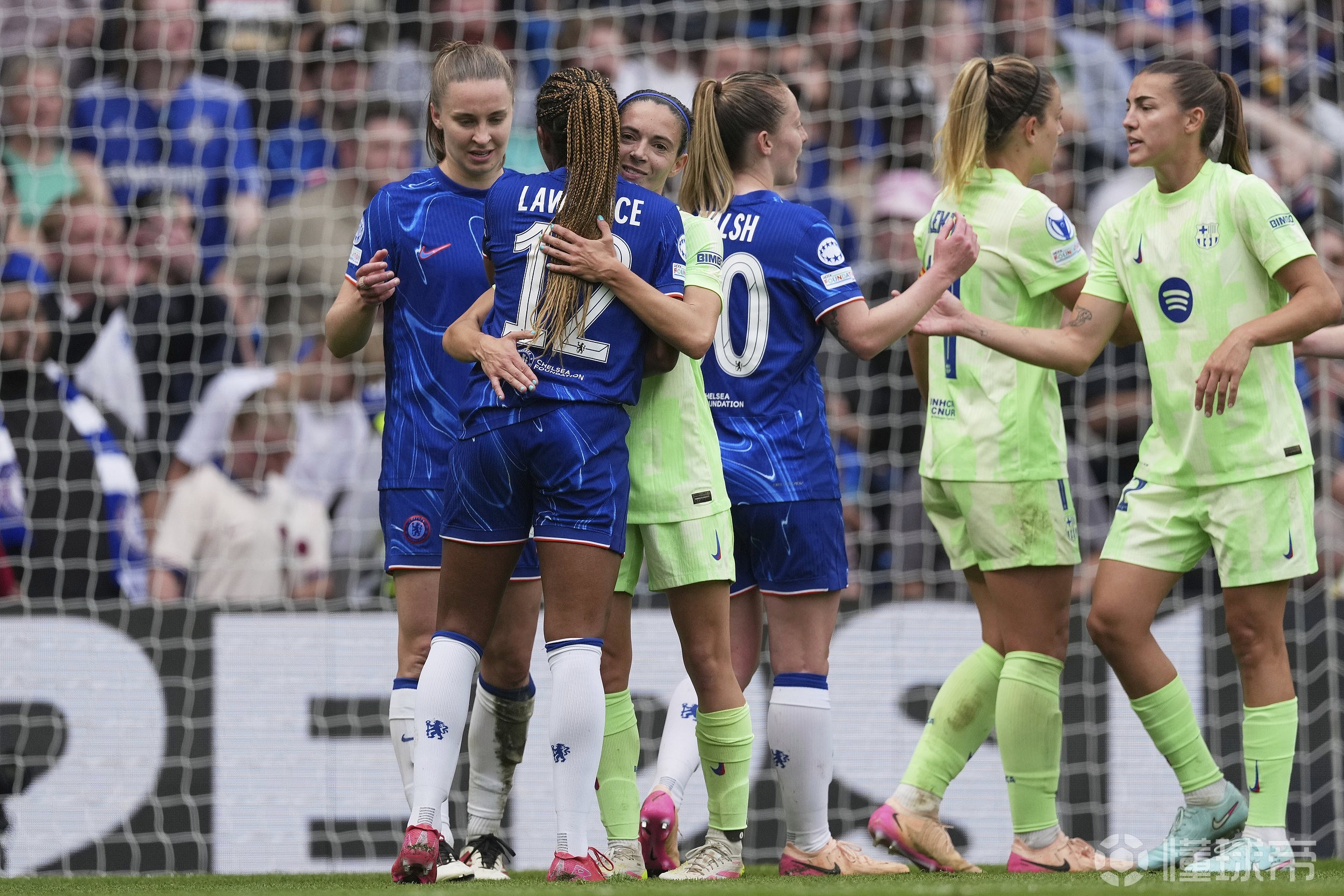 巴塞罗那中场发挥抢眼,欧冠决赛成热门的简单介绍 巴塞罗那中场发挥抢眼,欧冠决赛成热门的简单介绍