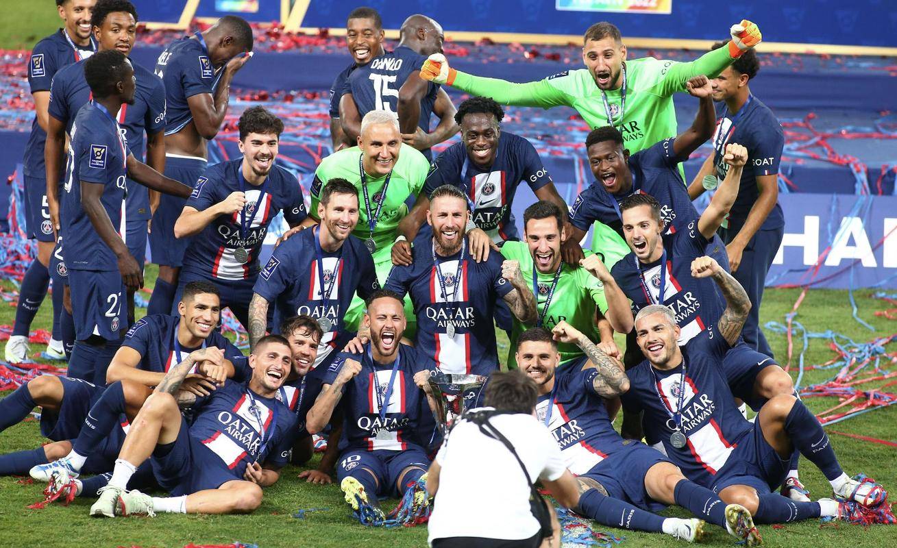 法甲比赛红红火火，赛场激情飙升