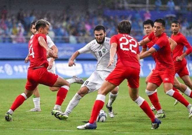 关于亚洲国际足球赛冠军争夺战引爆热议的信息 关于亚洲国际足球赛冠军争夺战引爆热议的信息