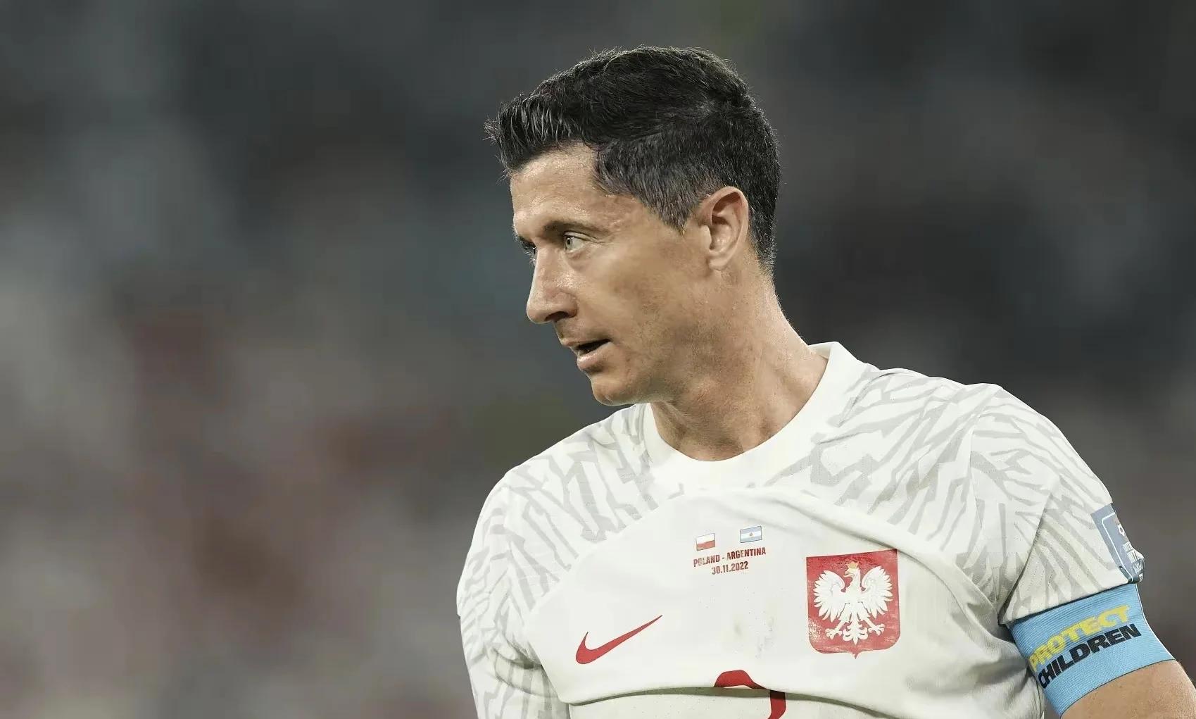 关于斯洛伐克队勇夺宝贵胜利，欧预赛前途光明的信息