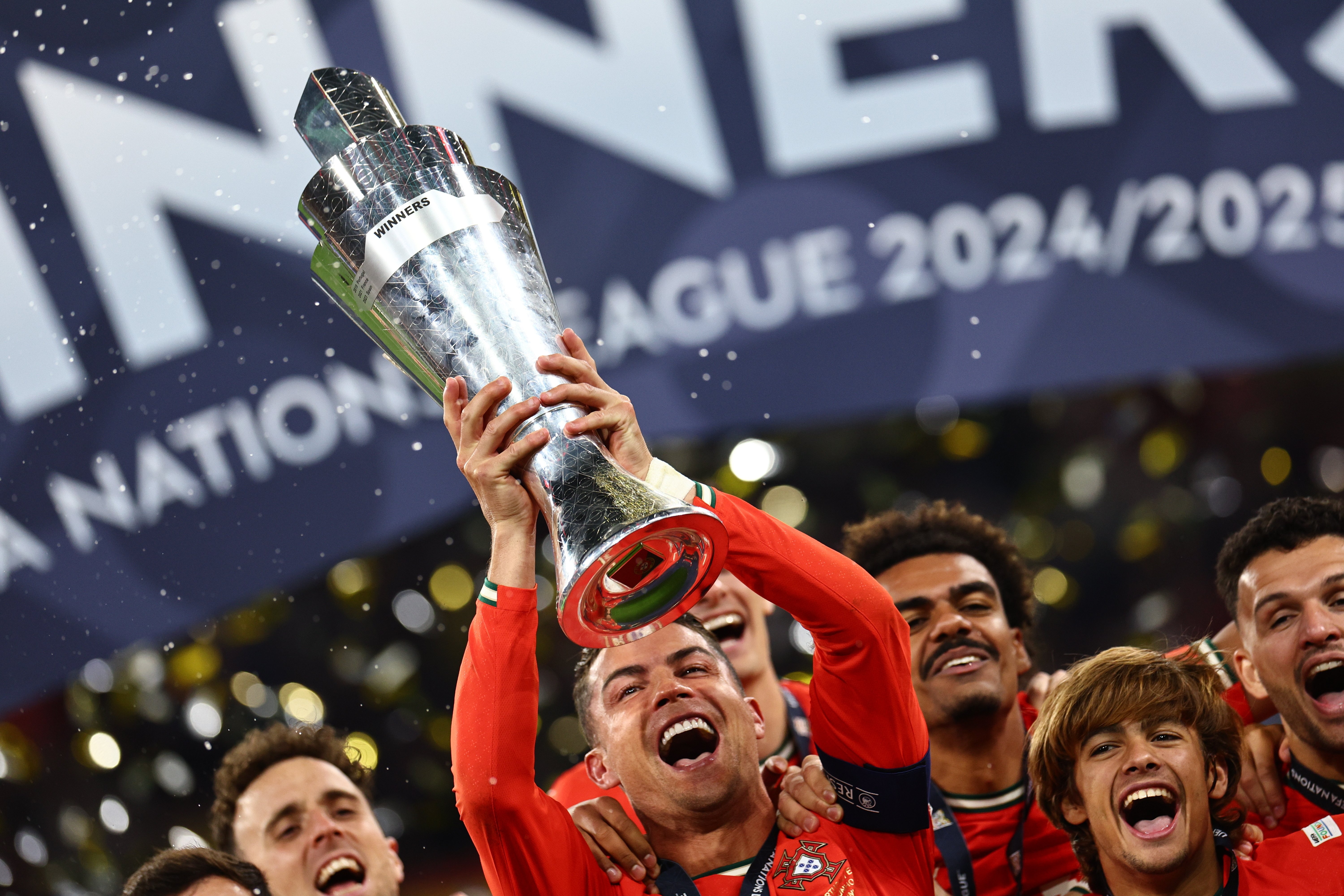 关于欧预赛比赛中，葡萄牙队战胜瑞典的信息