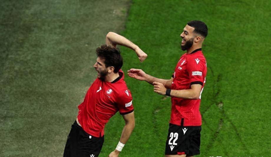 欧洲杯预选赛背后故事曝光,球队奋力拼搏的简单介绍 欧洲杯预选赛背后故事曝光,球队奋力拼搏的简单介绍