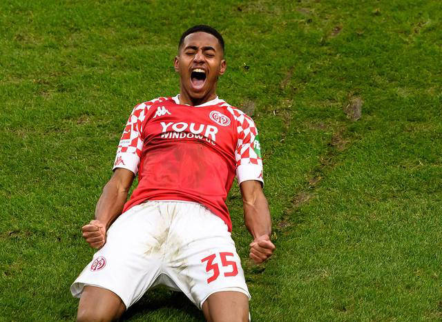 沃尔夫斯堡客场大胜，实现反弹的简单介绍