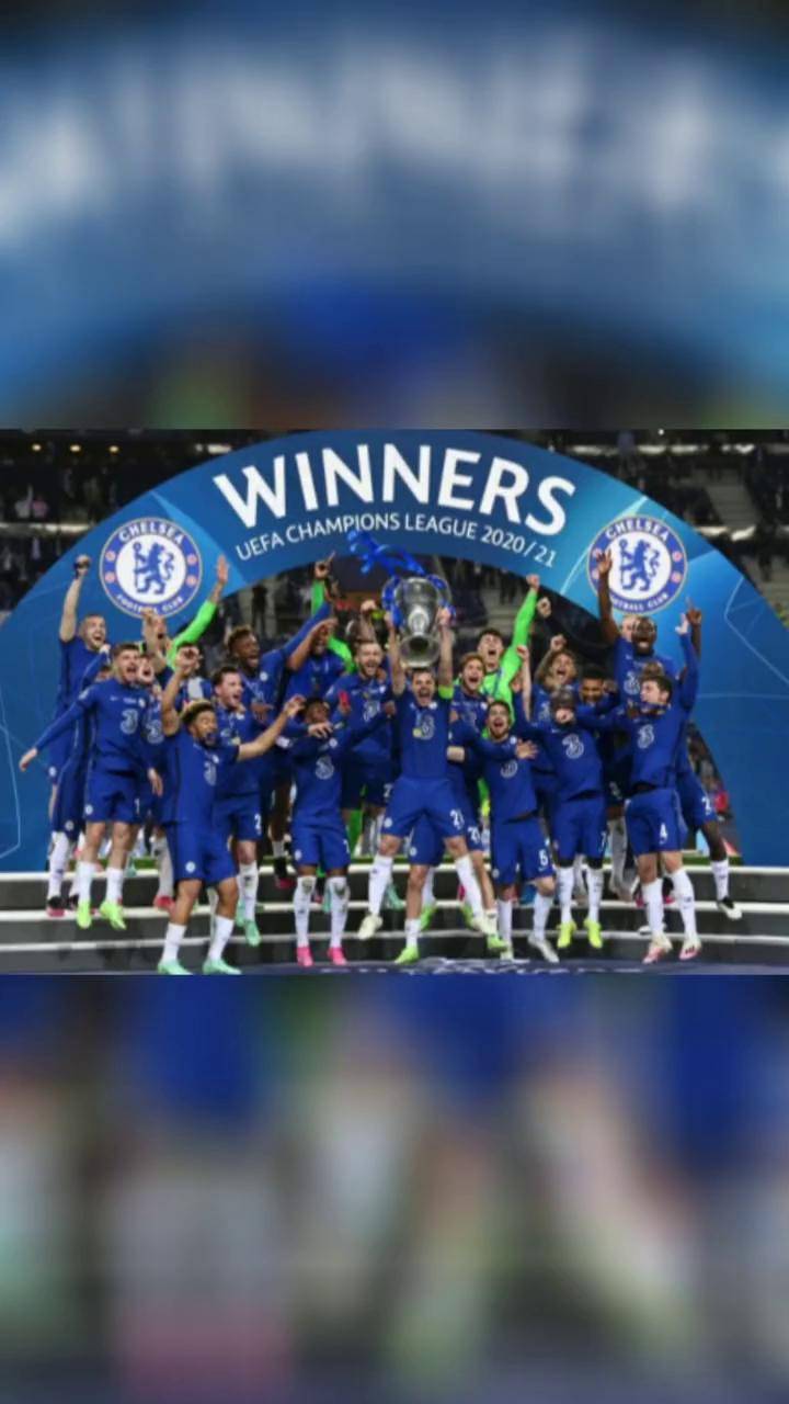 切尔西主帅庆祝球队夺得英超联赛冠军