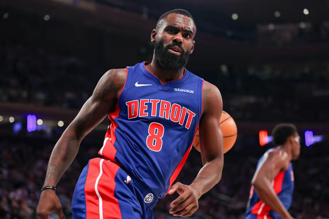 猛龙老将状态回升,球队进攻重新焕发活力 猛龙老将状态回升,球队进攻重新焕发活力