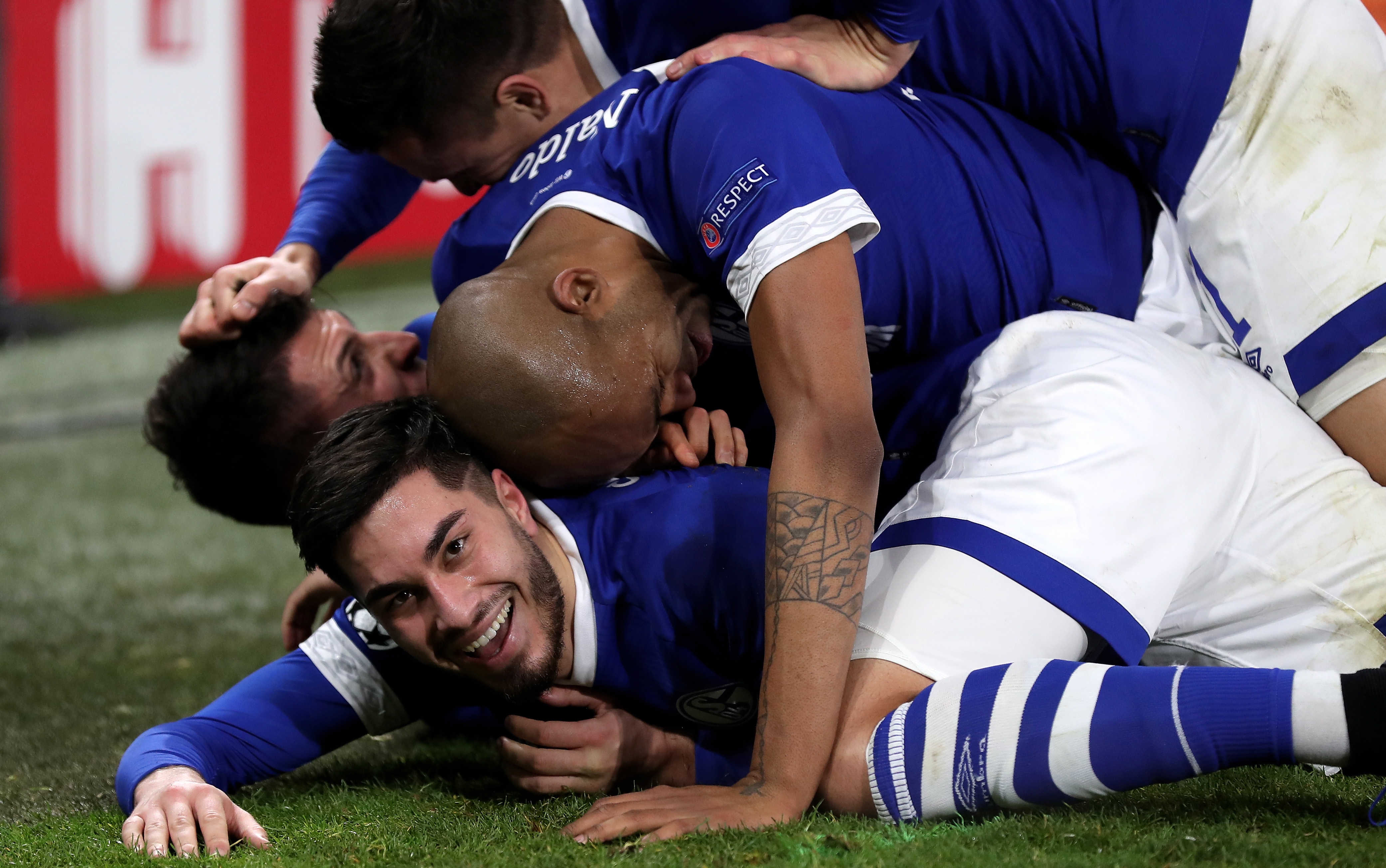 关于莫斯科中场亮相，为重要欧冠比赛做准备的信息