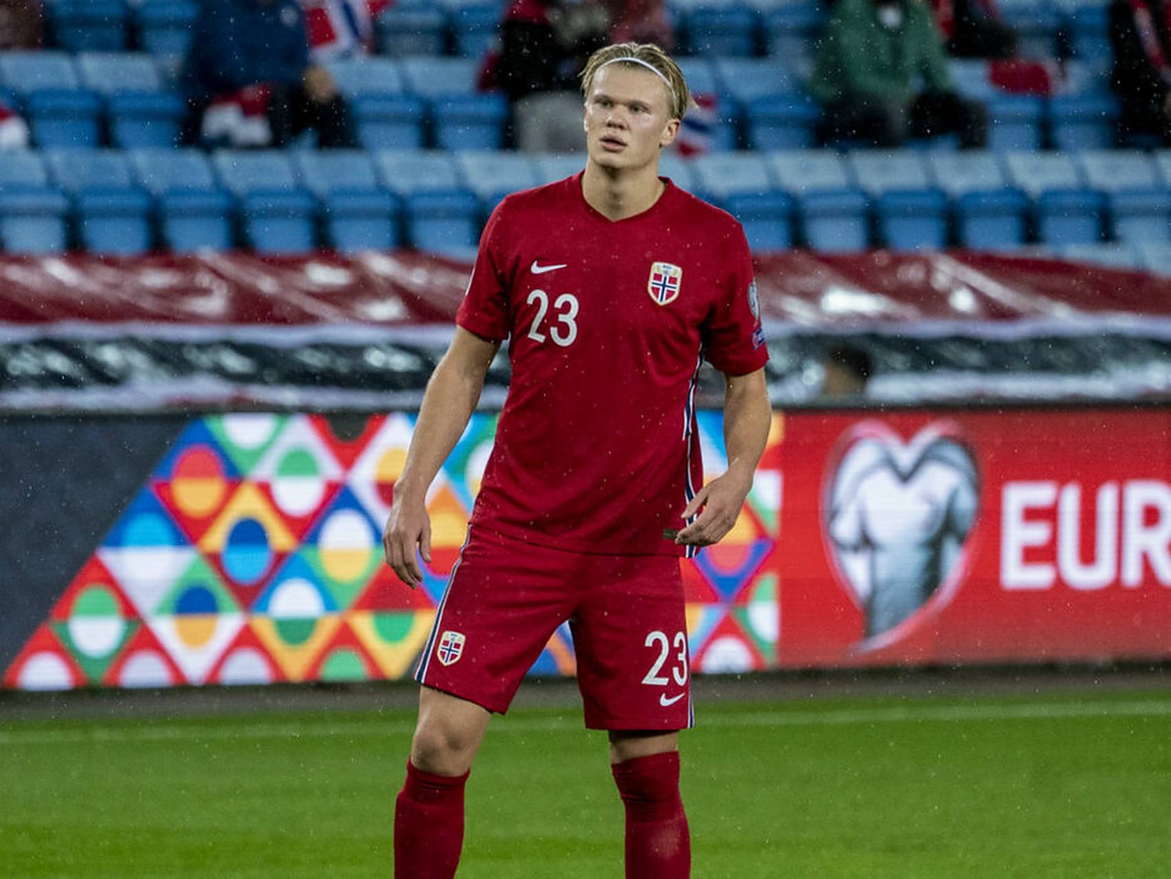 包含挪威豪取大胜，晋级形势一片大好的词条