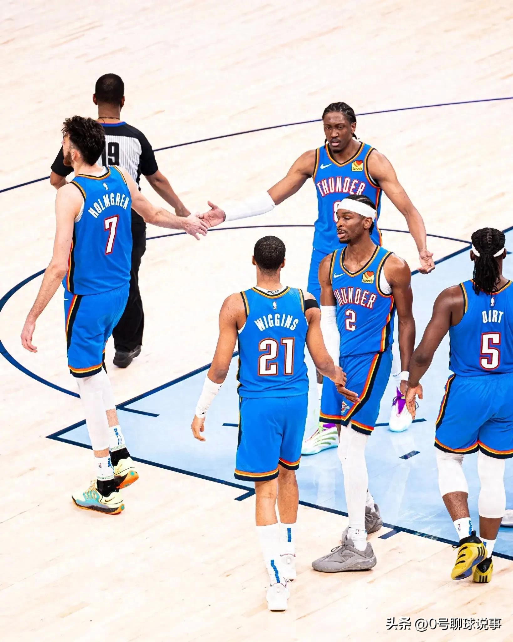 职业篮球比赛季后赛场上强队逐鹿