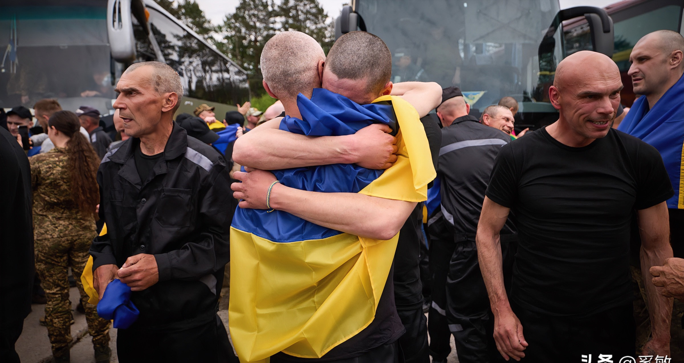 包含德国面对乌克兰，战术对决备受瞩目的词条