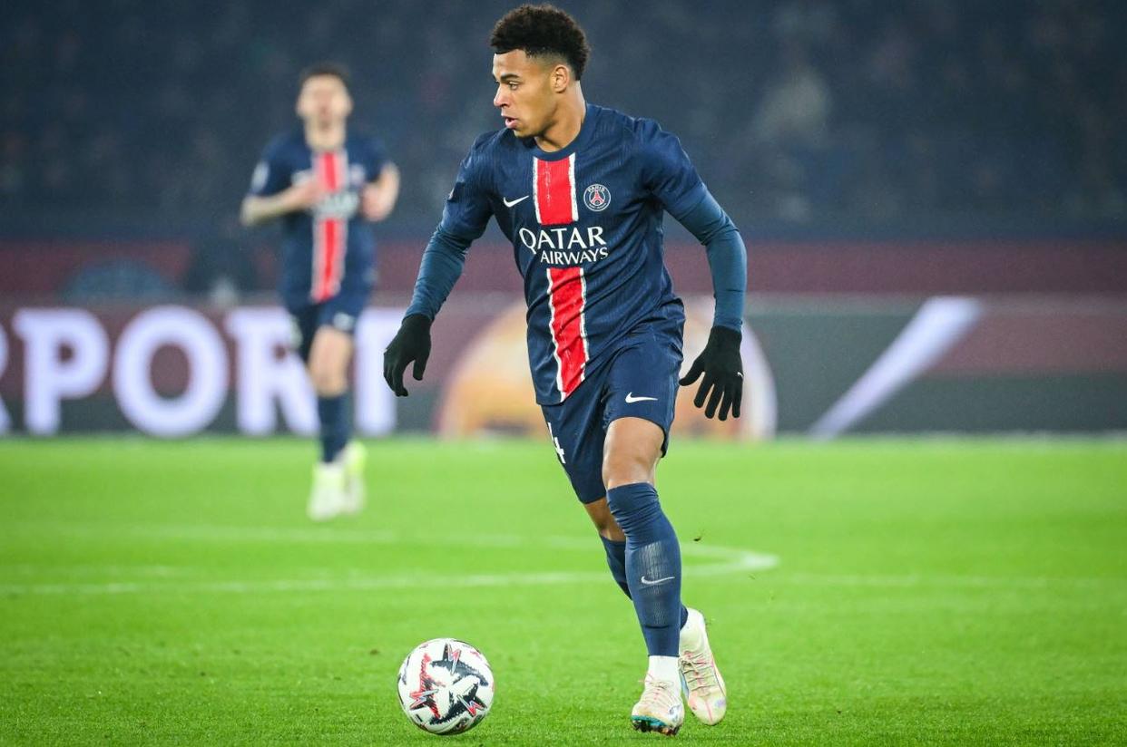 巴黎新星现身中心,触发欧冠狂欢的简单介绍 巴黎新星现身中心,触发欧冠狂欢的简单介绍