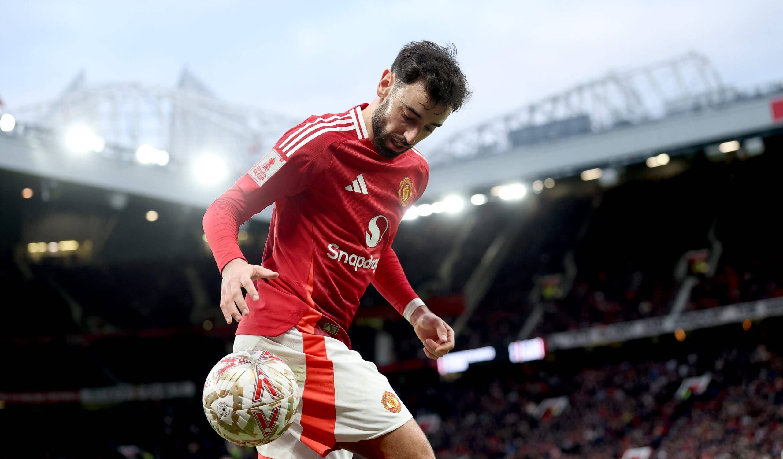 若日尼奥送出助攻，曼联晋级国际杯四强