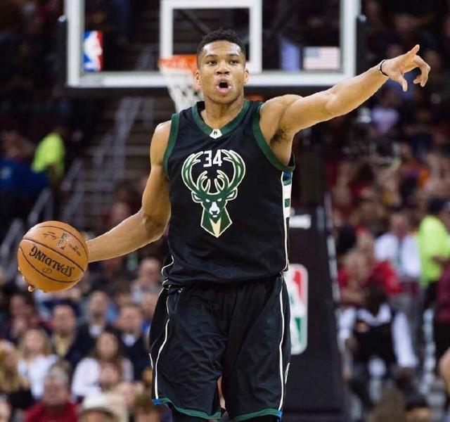 关于雄鹿大腿状态正常,助队稳定战绩的信息 关于雄鹿大腿状态正常,助队稳定战绩的信息