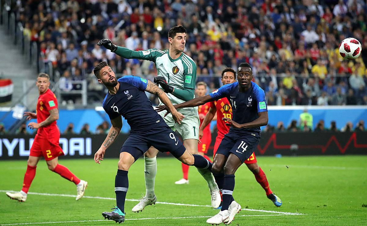 汉堡客场胜利击败法兰克福,取得三分 汉堡客场胜利击败法兰克福,取得三分