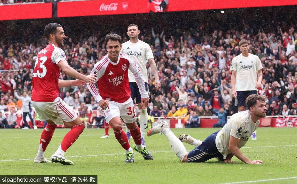 阿森纳重振旗鼓，主场击败曼城