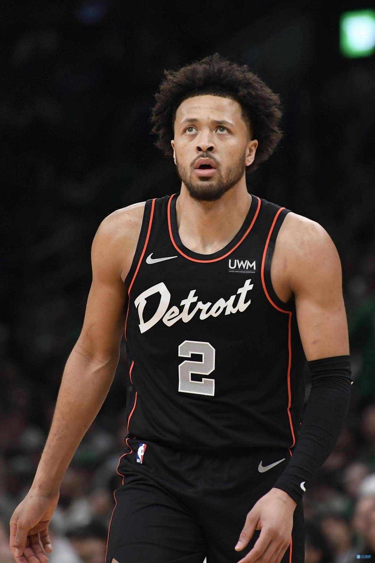 雄鹿队战胜顽强对手，东部霸主稳固