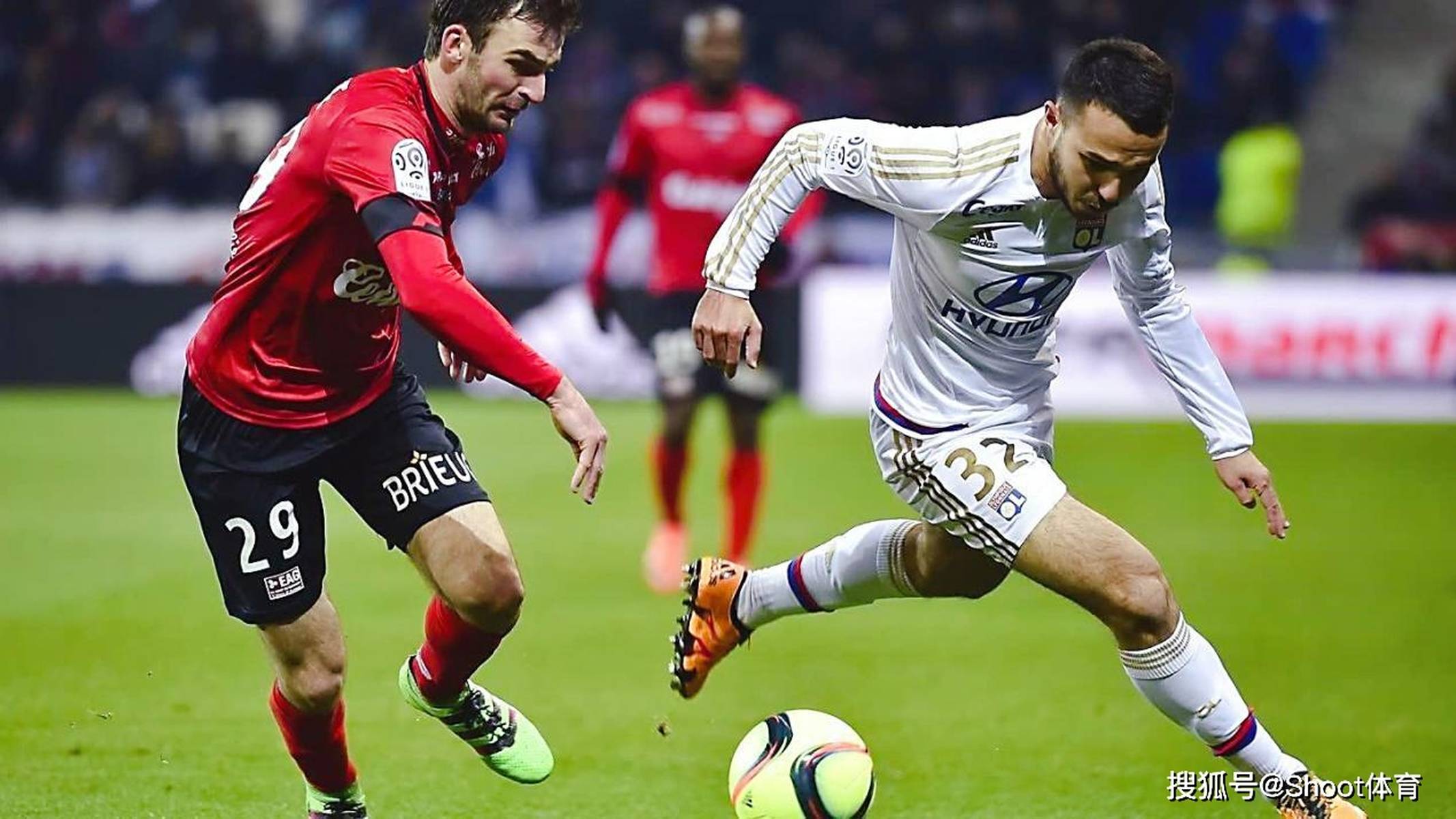 包含甘冈力争客场战胜昂热,夺得三分的词条 包含甘冈力争客场战胜昂热,夺得三分的词条