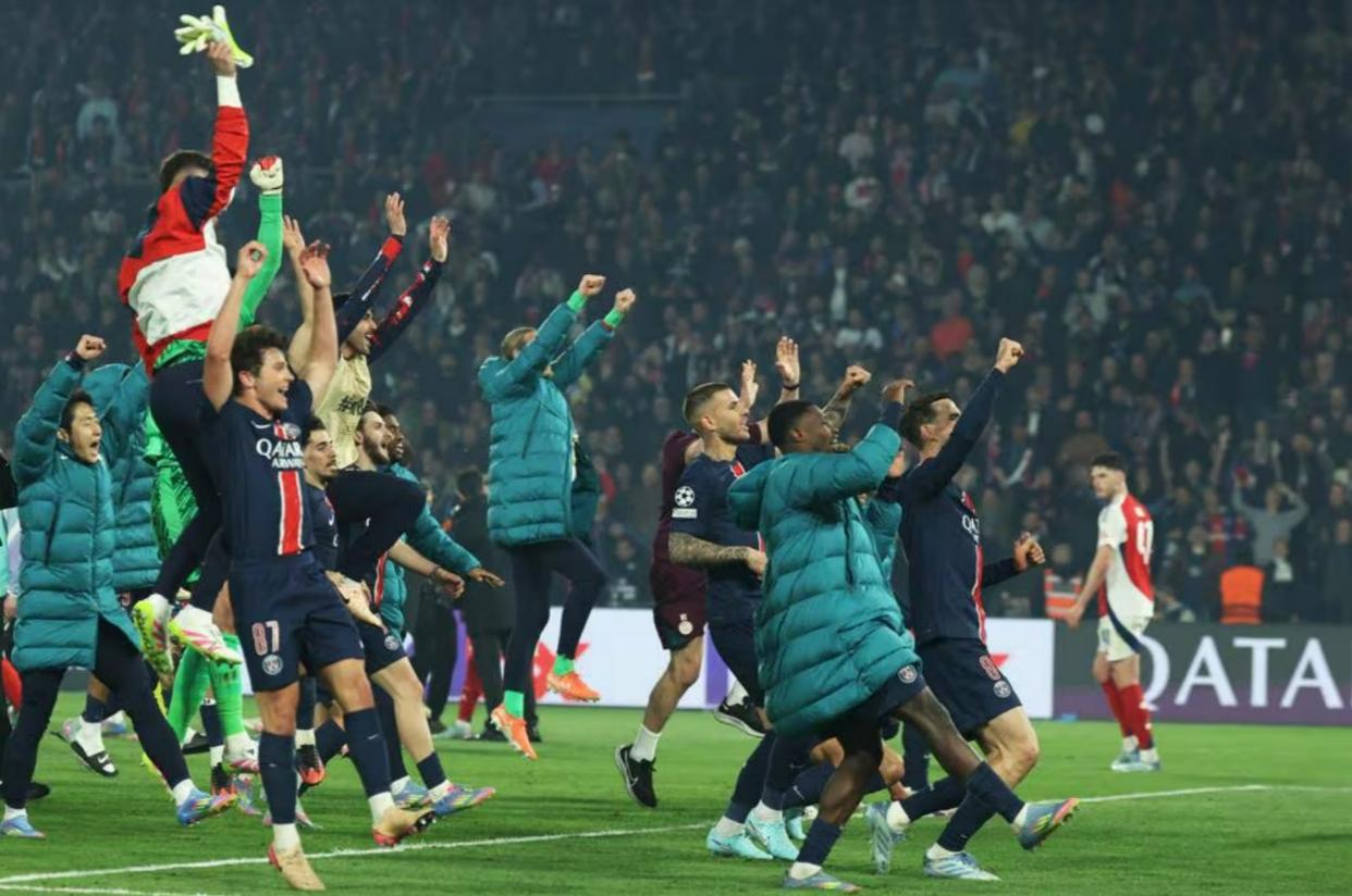 包含巴黎圣日耳曼横扫对手，大胜收官的词条