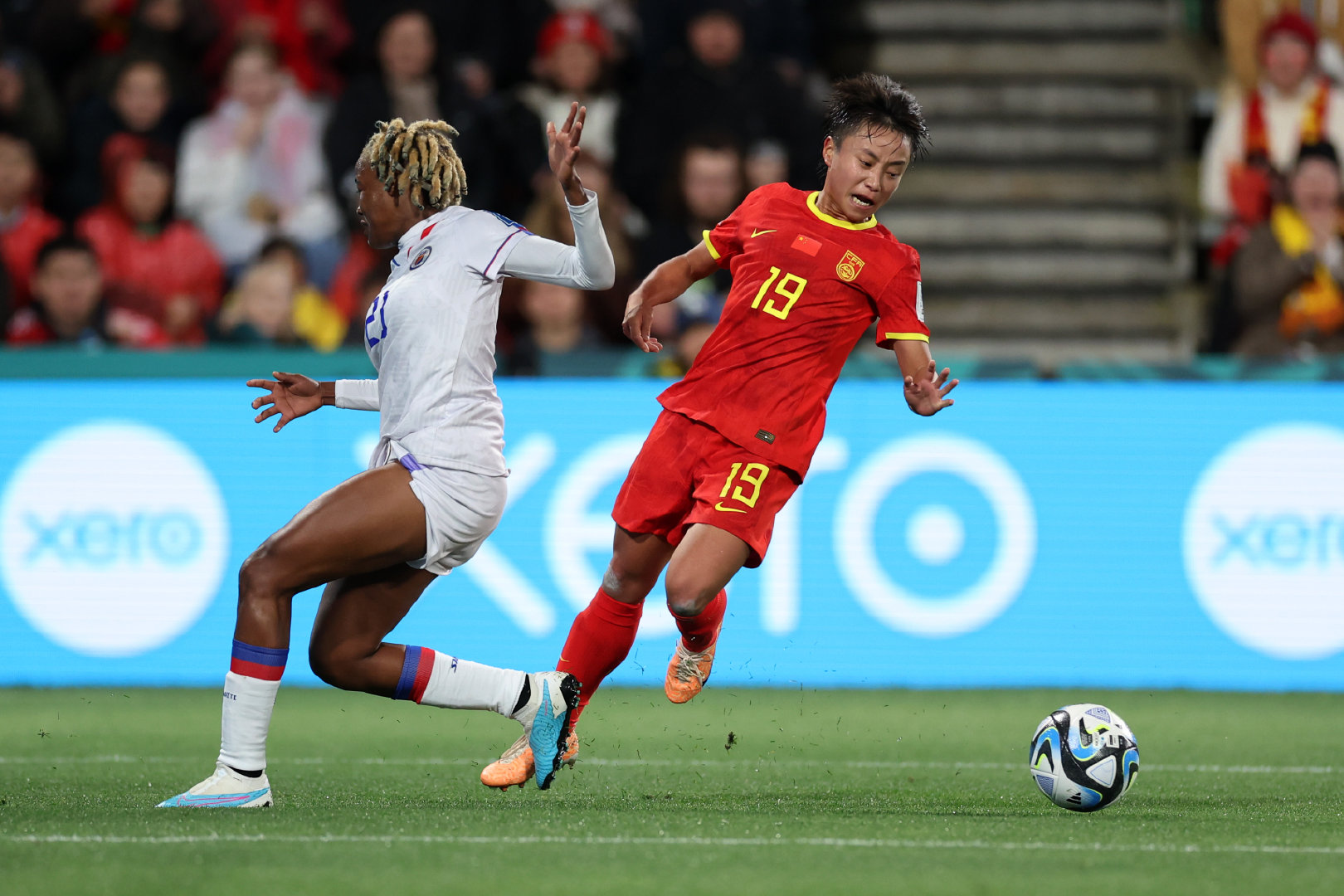 女足精彩瞬间，点燃现场场面的简单介绍