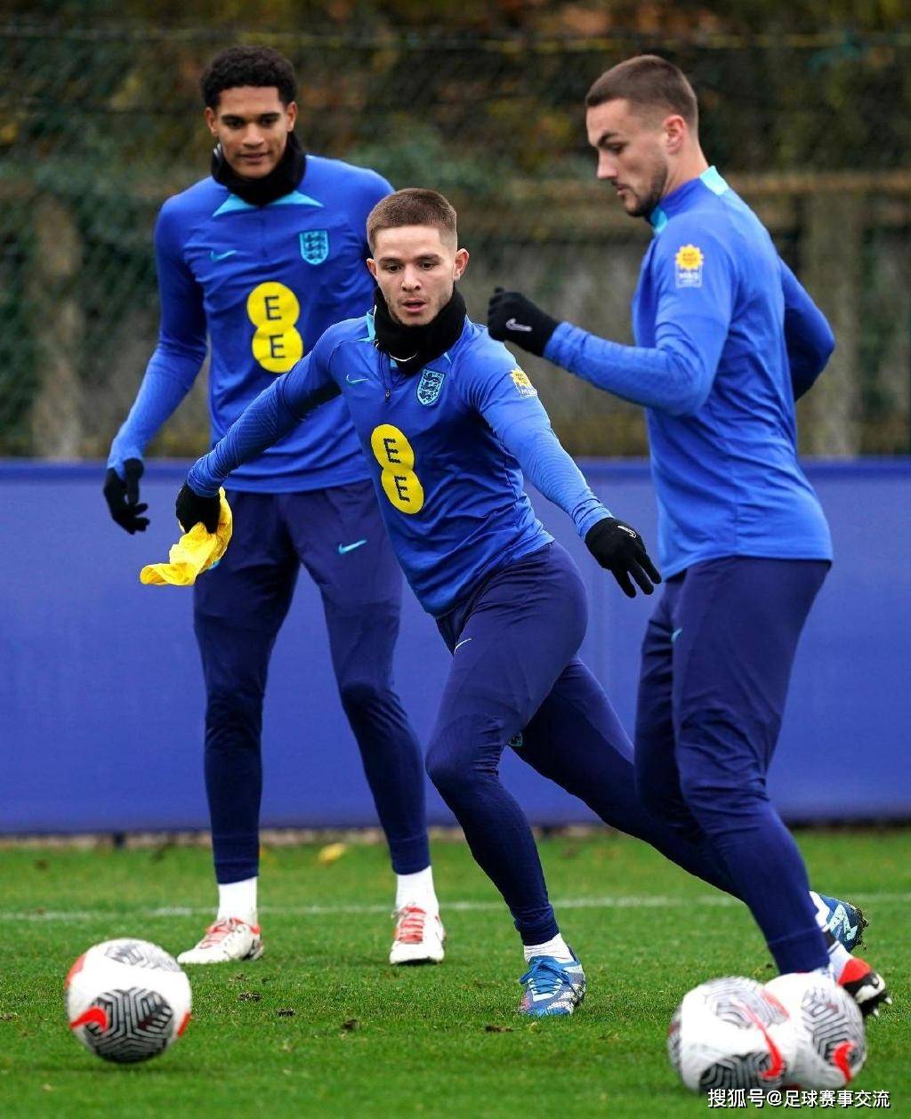 英格兰取得三连胜，捷克不敌的简单介绍